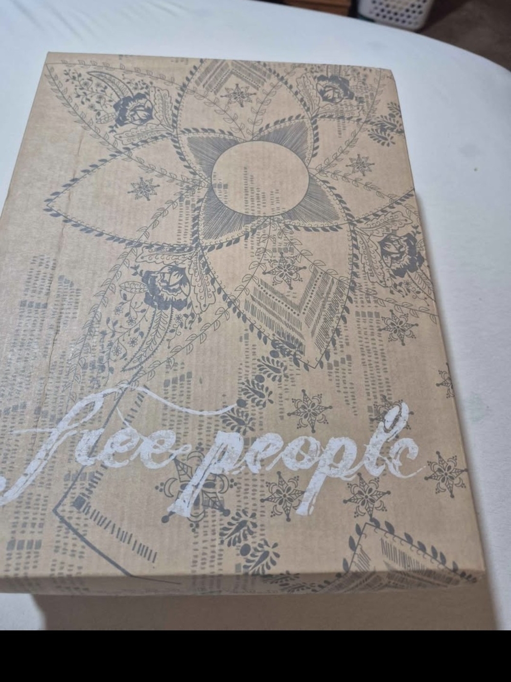 Free People Women's 'Catch Me If You Can Sneak' Sneakers in Creme With Box